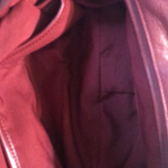 🌞3/$25 . Red purse - Picture 7 of 7